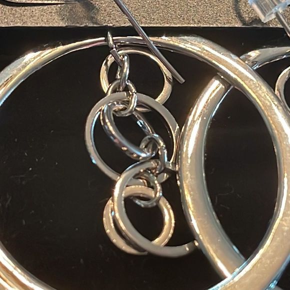 The Limited Hoop Dangle Earrings. - Picture 7 of 9